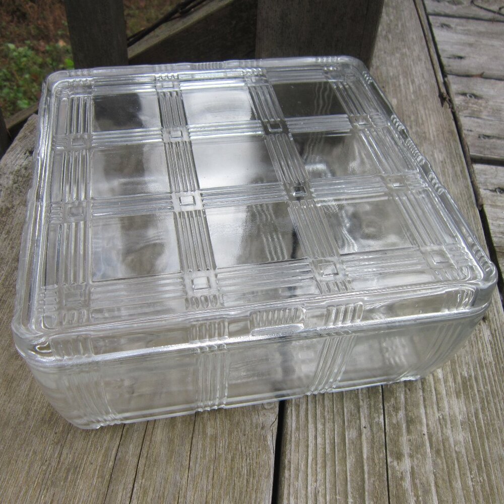Hazel Atlas 8.5"  Refrigerator Box Dish w/ Lid Criss Cross Collection Square 40s